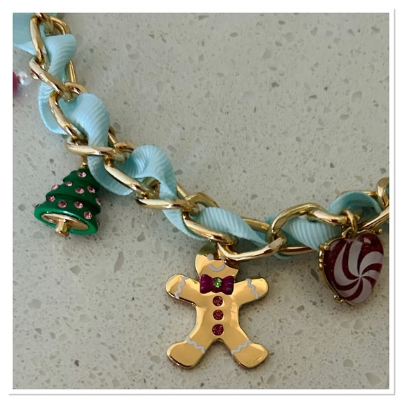 NWT Betsey Johnson Faux Stone Jingle Bell Bling Christmas Charm Bib Necklace - Picture 2 of 7